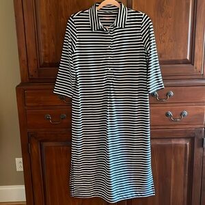 Vineyard Vines midi dress size S, black and while stripe.